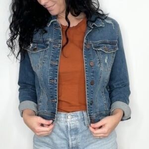 Carly Jean Los Angeles Distressed Denim Jacket – Size Large